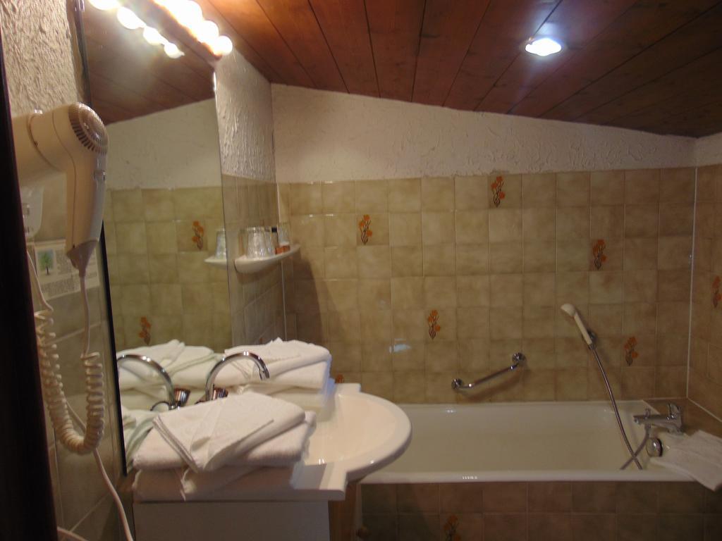 Beausoleil Bed & Breakfast Chamonix Bagian luar foto