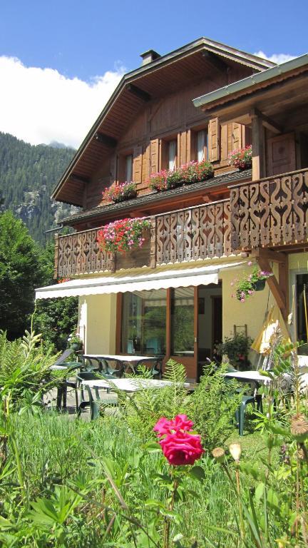 Beausoleil Bed & Breakfast Chamonix Bagian luar foto